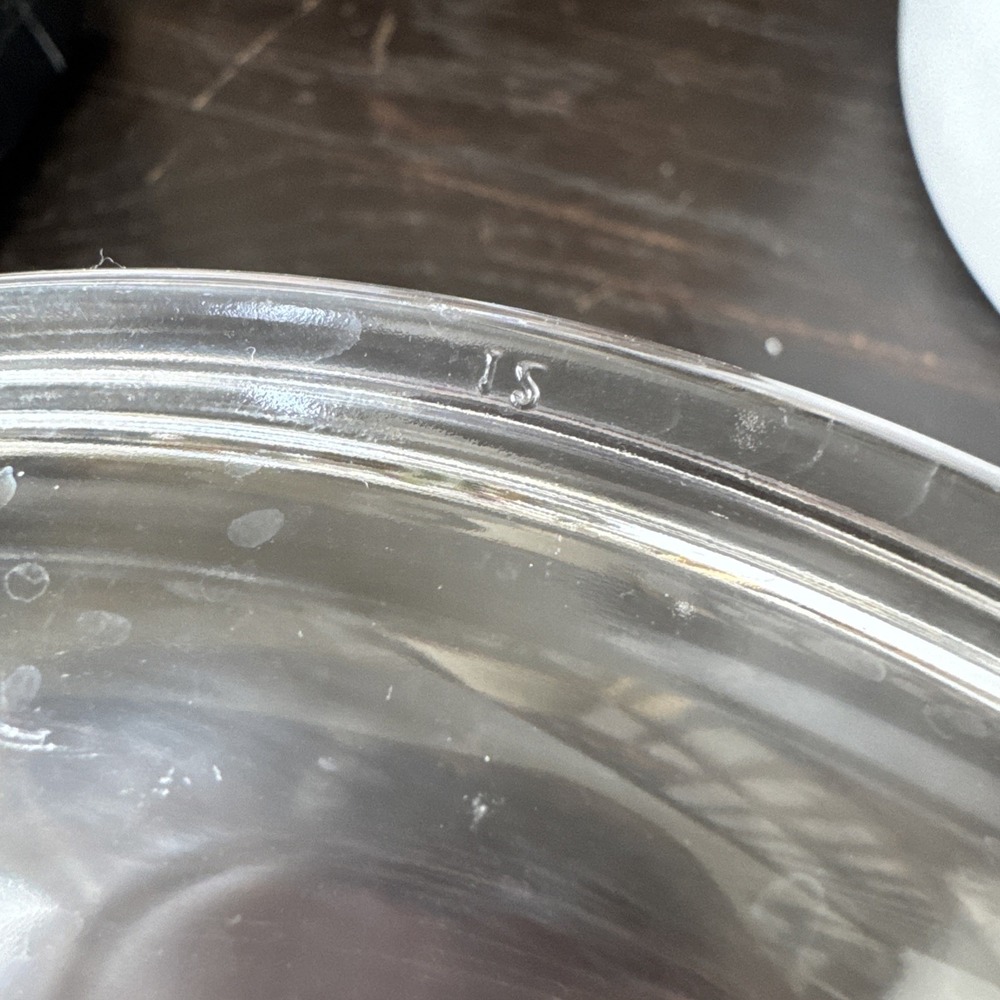 Le Persil La Sauge Vintage Corning Dutch Oven Dimpled Lid B 1.3/4 B 1.3/4 Q - Picture 3 of 8